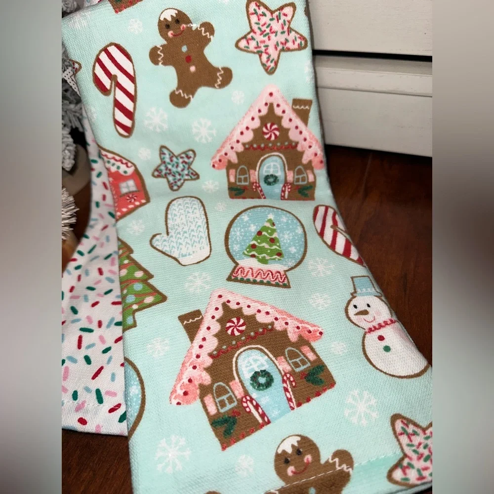 Cupcakes & Cashmere Pastel Mint Gingerbread Hanging Kitchen Towels Set of 2